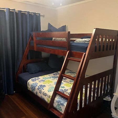 מירטל ביץ' Family Friendly, Cozy, Home At The Beach מראה חיצוני תמונה